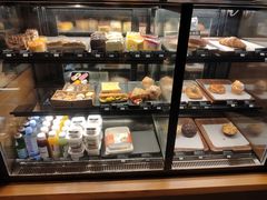 面包甜点陈列柜-星巴克(福州万象九宜城分店)