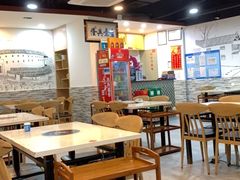 大堂-龙鑫记清远脆皮鸡胡椒猪肚鸡