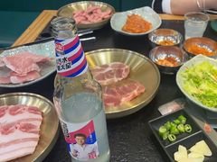 -臻牛烤肉
