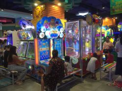 -LuckyStar幸运星家庭娱乐中心(东莞国贸店)
