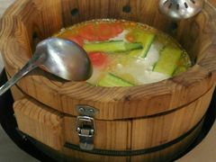 -鱼遇木桶斑鱼火锅(塔湾店)