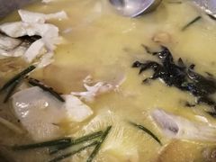 鲈鱼奶汤-吴记百家·私房菜·家宴(润园店)