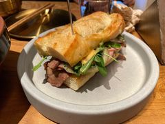 猪肉汉堡-SHAN山(前滩太古里店)