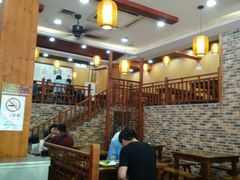 大堂-荣华基·现炒快餐(肇嘉浜路店)
