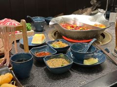 -湊湊火锅·茶憩(打浦桥日月光店)