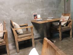 大堂-HIGH FIVE哈福手工汉堡(桂林路店)