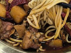 -牛一嘴·兰州牛肉面·大盘鸡(财富中心店)