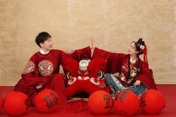 -雪中彩影婚纱摄影·微光艺术中心