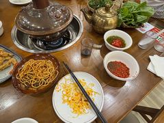 -岳记兴隆·青城腊排铜火锅(融创店)