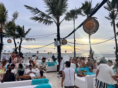 -FINNS Beach Club