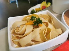 -左庭右院鲜牛肉火锅(浦江欢乐颂店)