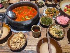-贵厨酸汤牛肉(花果园国际中心店)