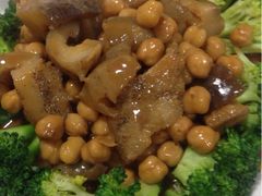 三角豆焖海参-郑厨私房菜