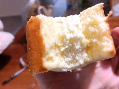 -红宝石·鲜奶小方·海派西点房(南翔店)