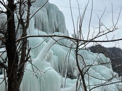 -大平台龙居瀑布旅游区