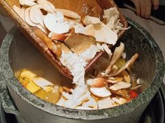 -野·大山里野生菌石锅土鸡(益田假日店)
