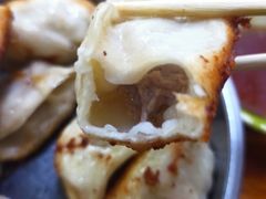 -黄阿姨锅贴大王(万航渡路店)