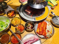 -姜虎东白丁烤肉(虹桥天地店)