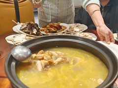 -菌之家·专业纯野生菌火锅·特色炒菌