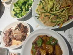 -关东小磨东北菜(漕河泾印象城店)