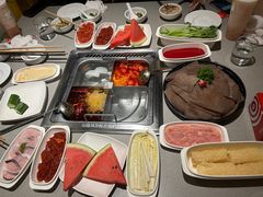 -海底捞火锅(新松江路生日主题店)