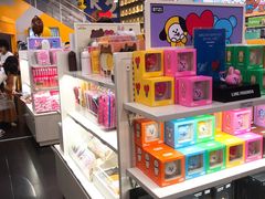 -line friends(明洞旗舰店)
