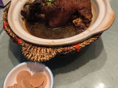 -老码头黑皮肘子锅包肉(赣水路店)