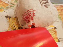 -麦当劳(中山公园龙之梦店)