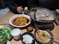-川堂风·跷脚牛肉·乐山爆炒(宝山日月光店)