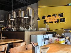 -HUZI虎滋精酿餐吧(京西大悦城店)