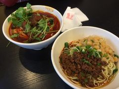 -秦云老太婆摊摊面(磁器口店)