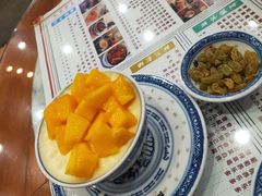 -捷信牛奶甜品世家(学府店)
