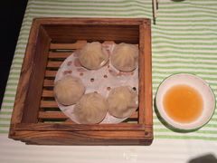鸡汁杭州小笼-桂满陇·景观餐厅(新世界店)