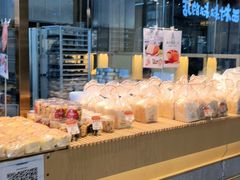 面包甜点陈列柜-西村叔叔的店·面包·甜品·蛋糕(清河万象汇店)