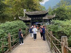 -华冠悠岚·庭院餐厅(青城后山店)