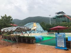 -汤山欢乐水世界
