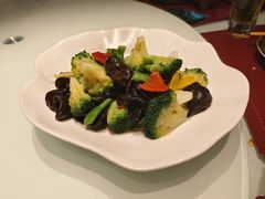 -哈啾嗨·新概念蒙餐(红星新城店)