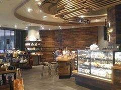 面包甜点陈列柜-星巴克臻选(深圳金光华店)