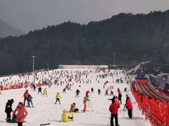 -大别山南武当滑雪场