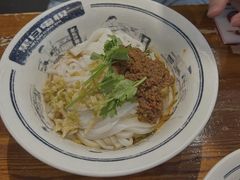 -黑白电视长沙小吃(美林M·LIVE天地东座店)