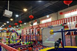 -开心哈乐亲子乐园(东森时尚百货店)