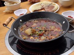 -大众跷脚牛肉馆·非遗传承单位(峨眉山店)