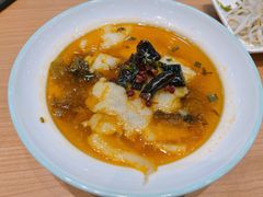 金汤酸菜鱼-老乡鸡(西岸凤巢店)