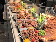 -飨食汇全日制餐厅·昆山皇冠假日酒店(九方店)