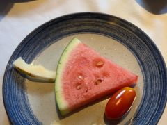 -八府香鸭·啫啫煲(华山路店)