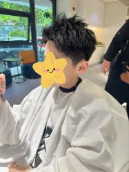 -PE SALON