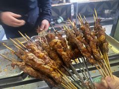 -劳动公园新疆人烤腰子