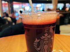 -星巴克(北京新奥购物中心店)