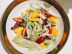 烟熏鸡胸肉芒果沙拉-哈布斯扒房(华发商都店)