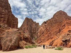 -天山神秘大峡谷